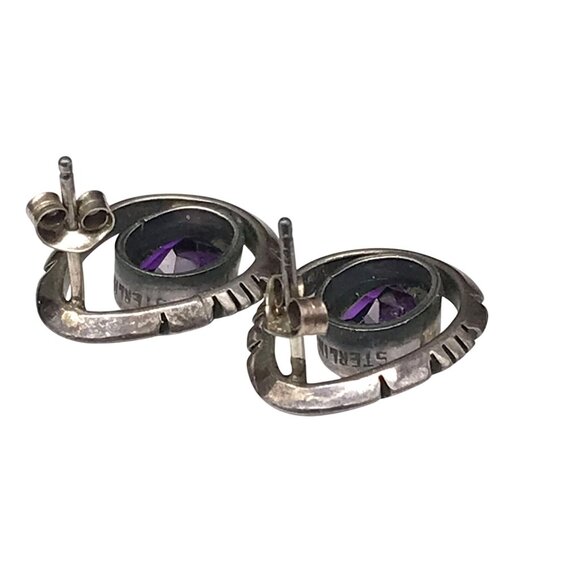 Vintage Sterling Silver and Amethyst Teardrop Stud Earrings, Estate Faceted Beze - Picture 5 of 13